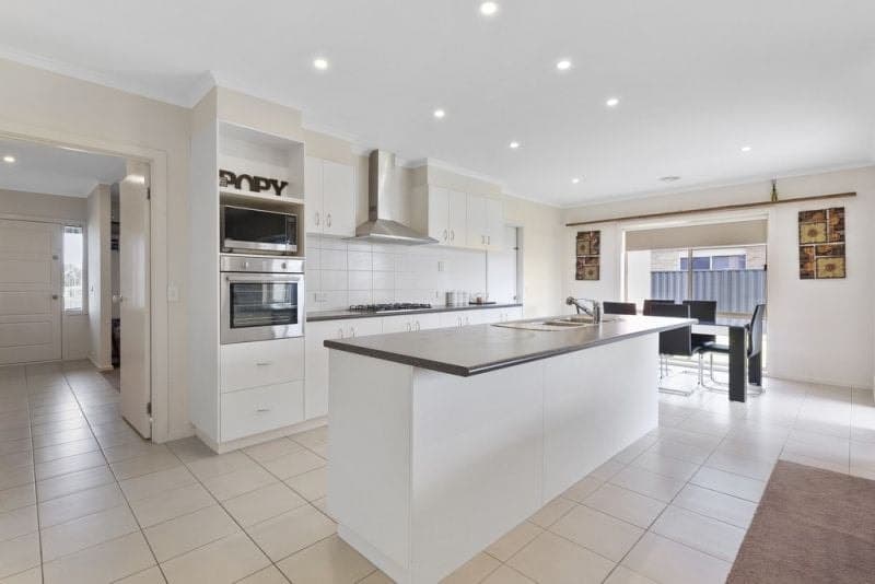19 Kettle Street COLAC VIC, Colac - Thumbnail 2