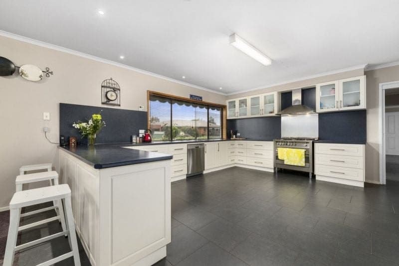 6-8 McLennan Street COLAC VIC, Colac - Image 1