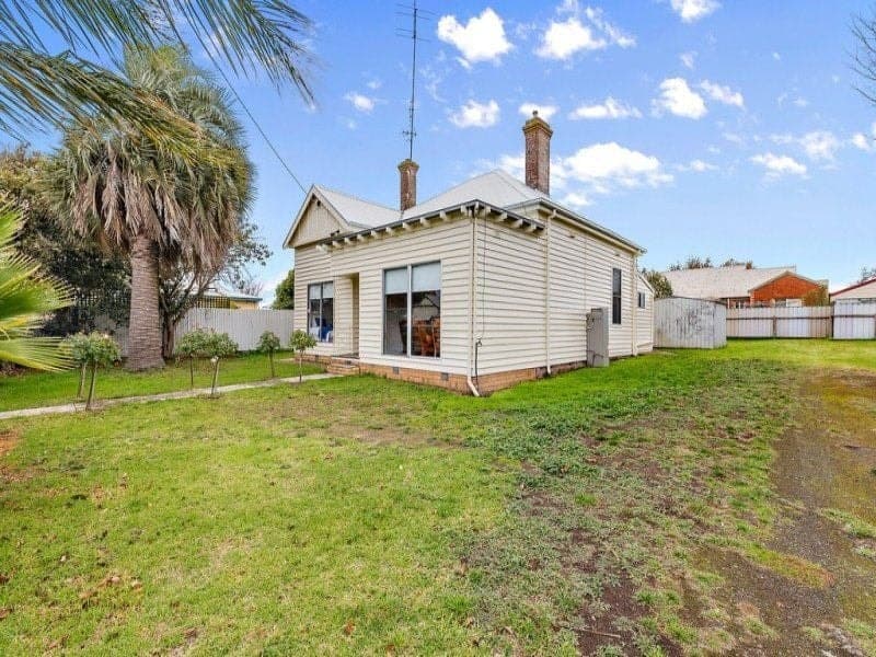 2 Campbell Street COLAC VIC, Colac - Thumbnail 3