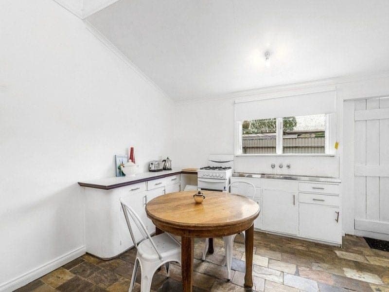 2 Campbell Street COLAC VIC, Colac - Thumbnail 5