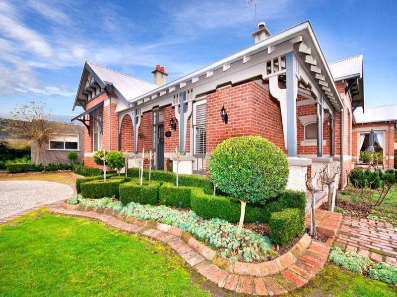 80-84 Jennings Street COLAC VIC, Colac - Image 1
