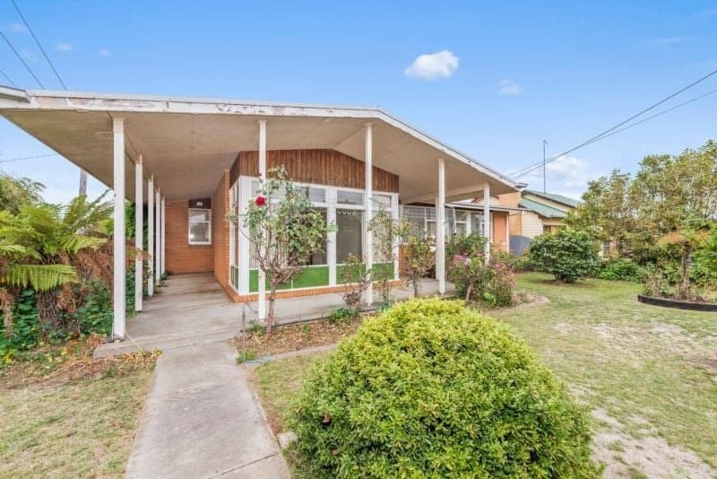 55 Sinclair Street COLAC VIC, Colac - Image 1