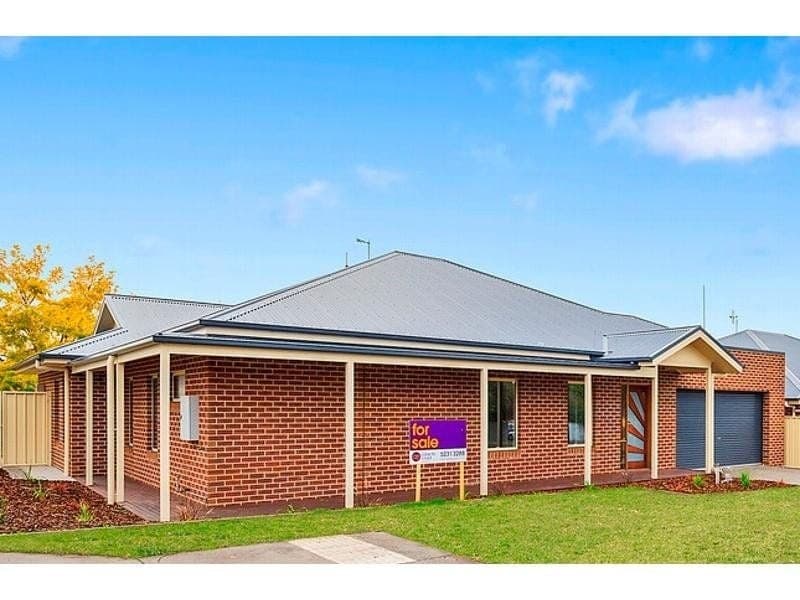 22 Queen Street COLAC VIC, Colac - Image 1