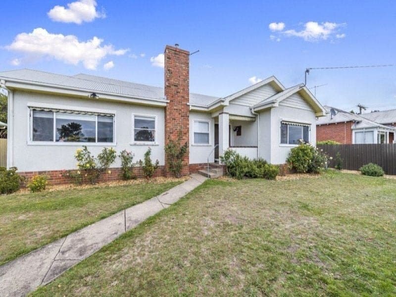 34 Moore Street COLAC VIC, Colac - Thumbnail 2
