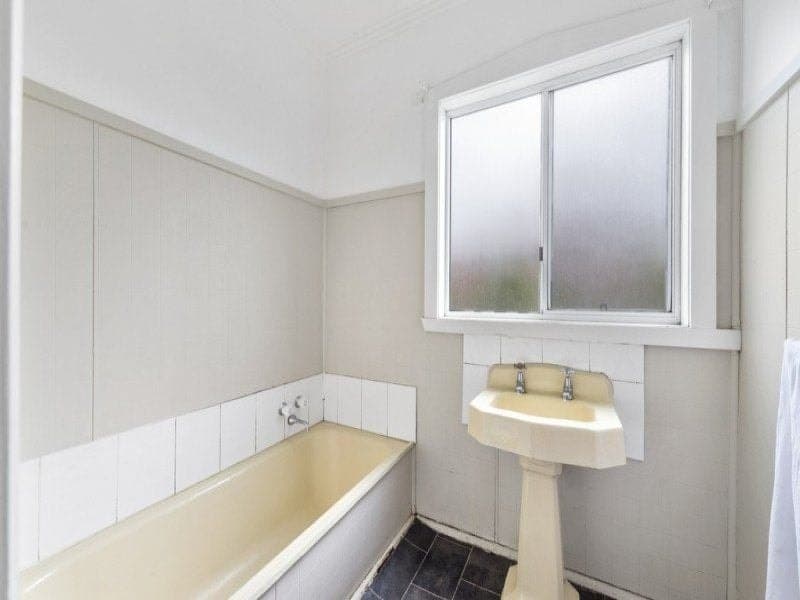 34 Moore Street COLAC VIC, Colac - Thumbnail 5