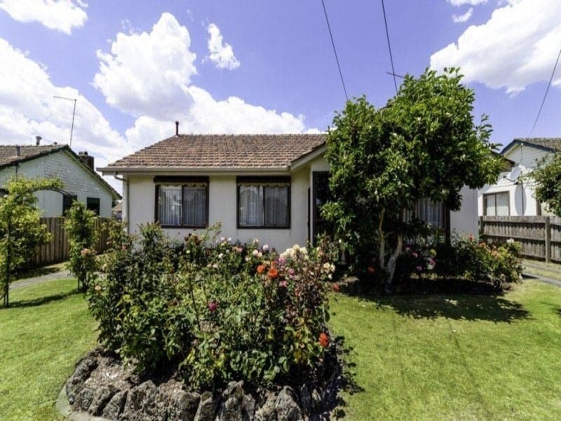 152 Queen Street COLAC VIC, Colac - Thumbnail 2