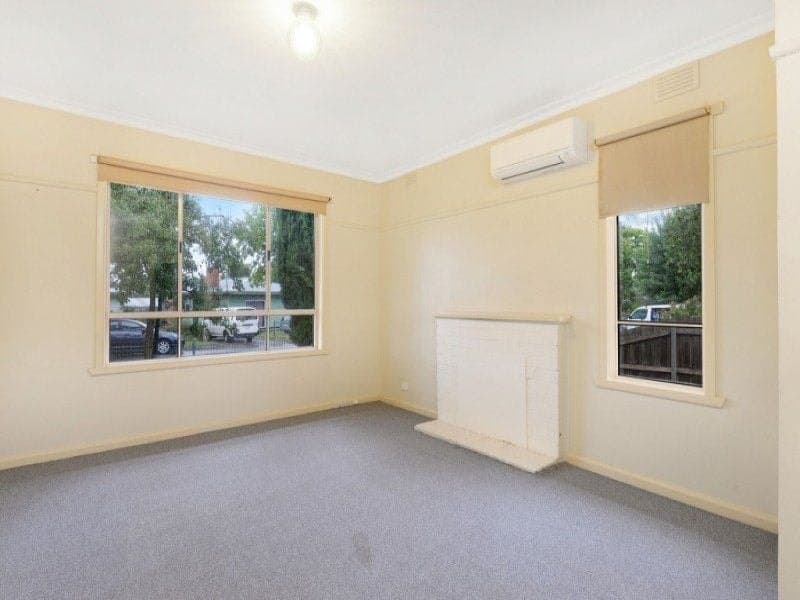 13 Warner Street WINCHELSEA VIC, Winchelsea - Thumbnail 2