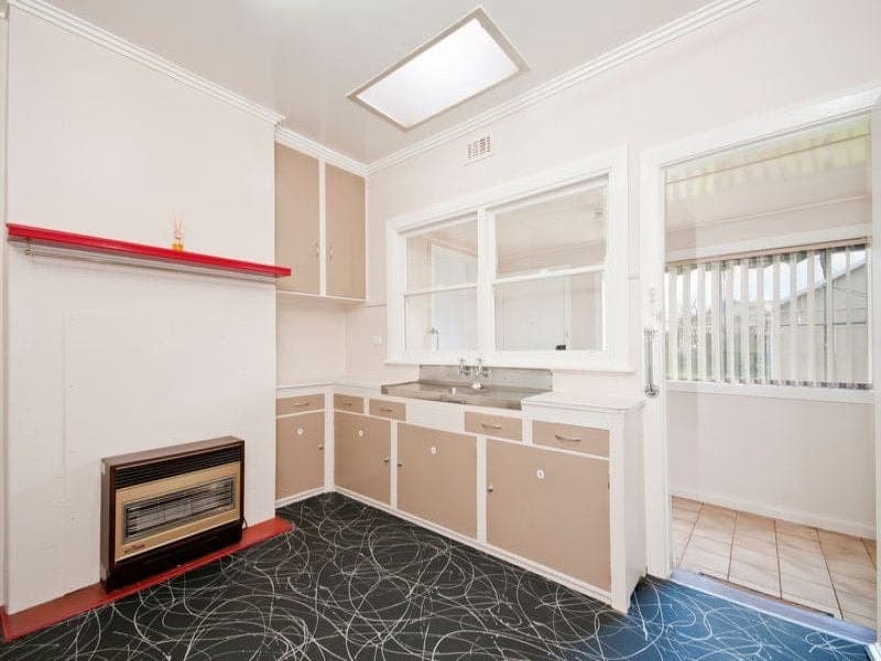 63 Sinclair Street COLAC VIC, Colac - Thumbnail 3