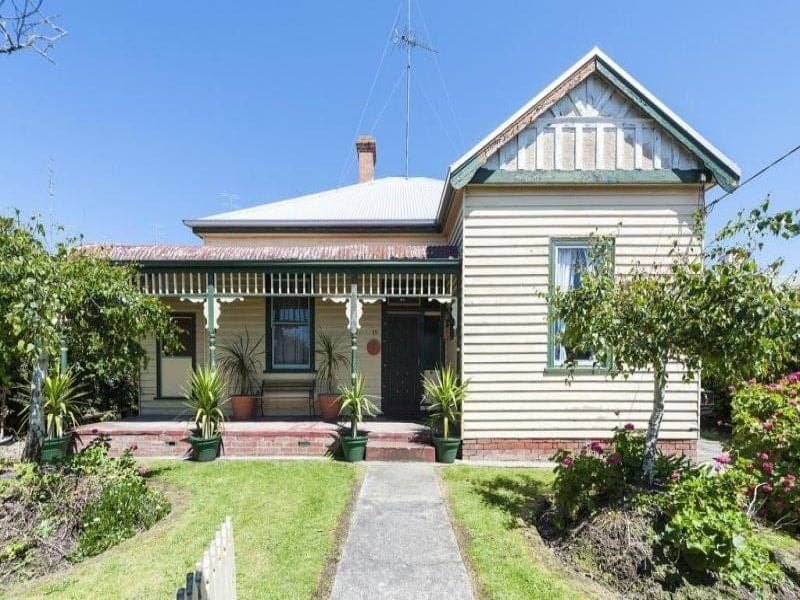 15 Queen Street COLAC VIC, Colac - Image 1