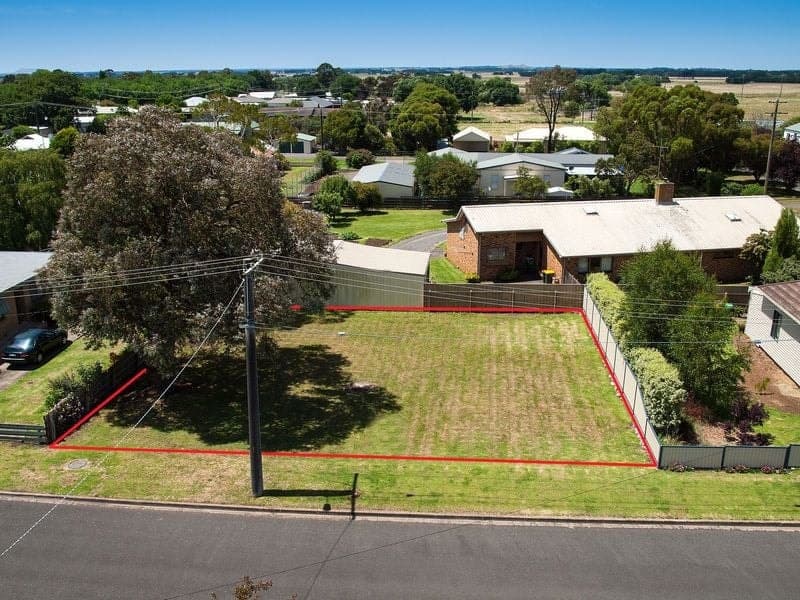 18 Fergusson Street CAMPERDOWN VIC, Camperdown - Image 1