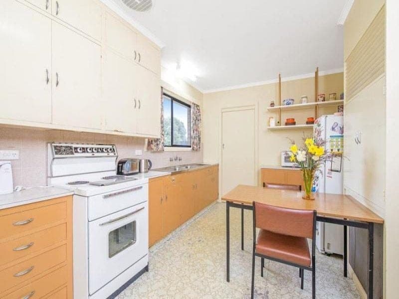 1 Atherton Court COLAC VIC, Colac - Thumbnail 2