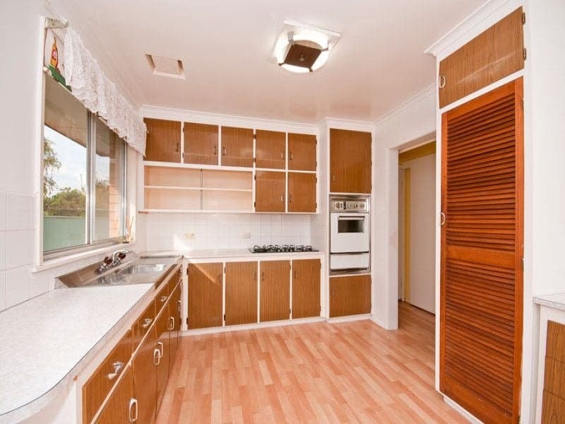208 Hearn Street COLAC VIC, Colac - Thumbnail 3