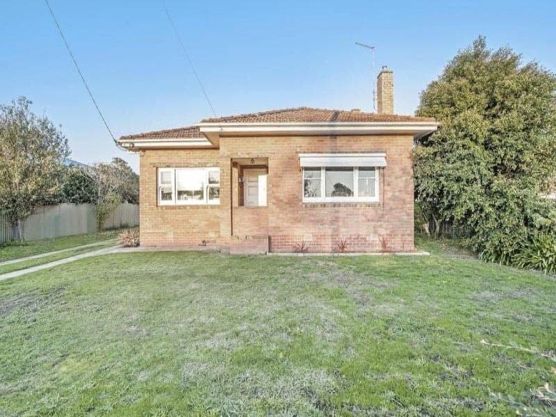 6 Kemp Street COLAC VIC, Colac - Thumbnail 2