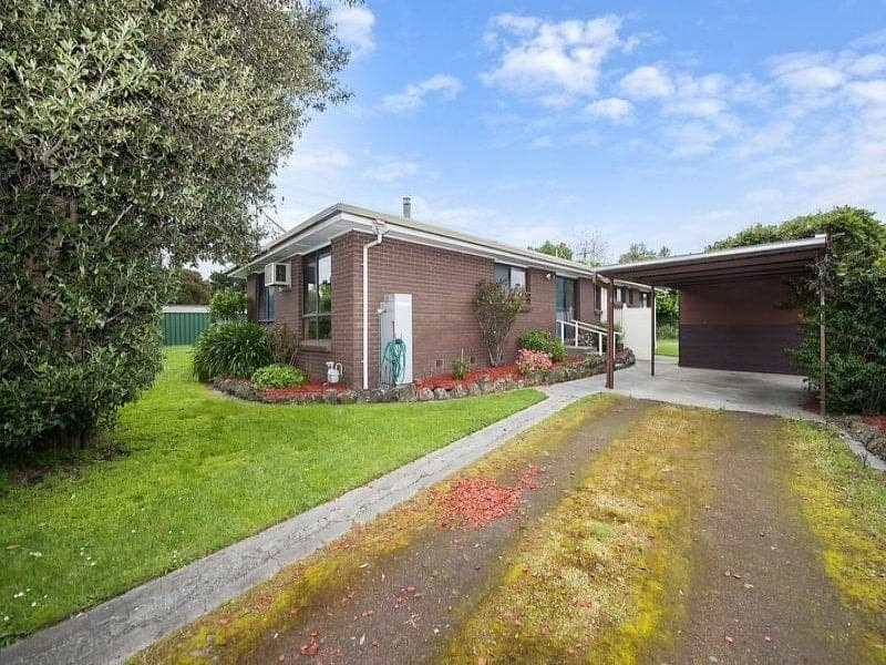 1 Glenn Court COLAC VIC, Colac - Thumbnail 2