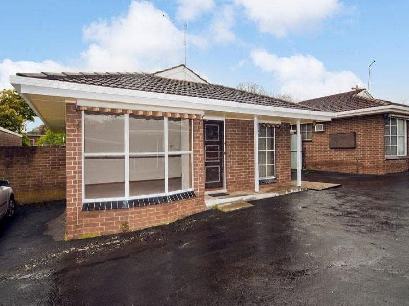 2/88 Manifold Street CAMPERDOWN VIC, Camperdown - Thumbnail 2