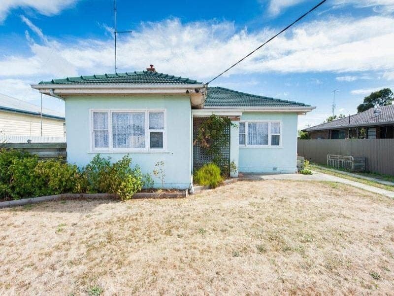 27 Polwarth Street COLAC VIC, Colac - Image 1