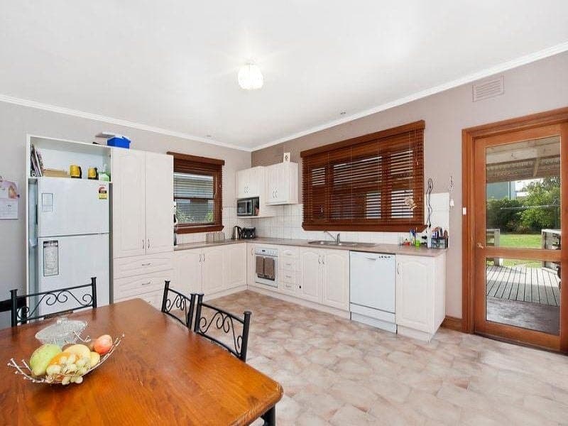 82 Church Street COLAC VIC, Colac - Thumbnail 3