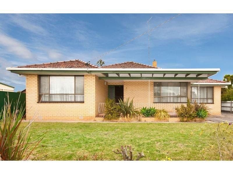 2 Parker Avenue COLAC VIC, Colac - Image 1
