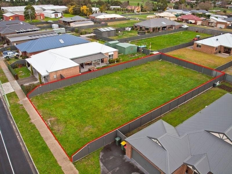 113 Church Street COLAC VIC, Colac - Thumbnail 2