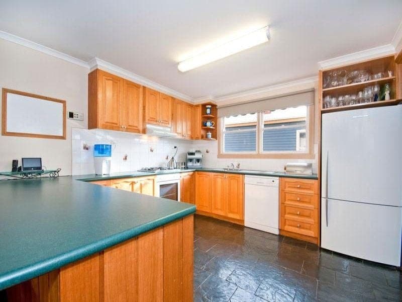 12 McDonald Street COLAC VIC, Colac - Thumbnail 2