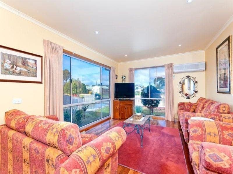 3 George Street COLAC VIC, Colac - Thumbnail 2