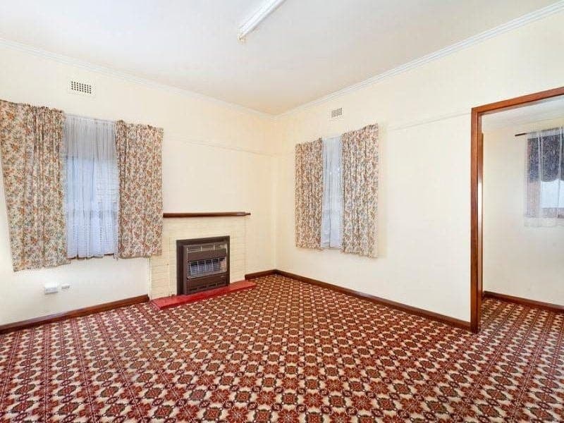 8 Johnstone Crescent COLAC VIC, Colac - Thumbnail 4