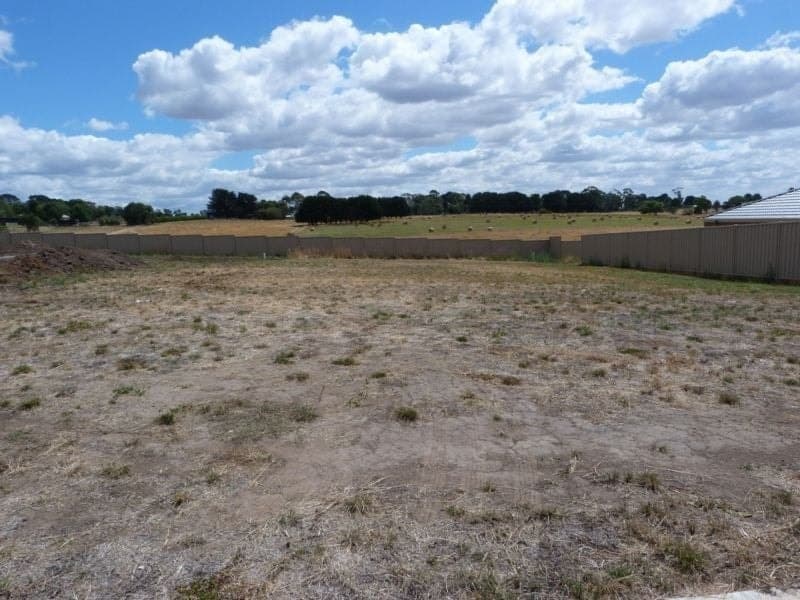 24 Fulford Crescent ELLIMINYT VIC, Elliminyt - Thumbnail 2