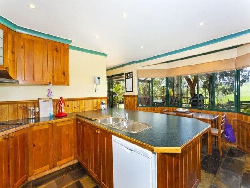60 Johnsons Extension Road BARONGAROOK WEST VIC, Barongarook West - Thumbnail 2