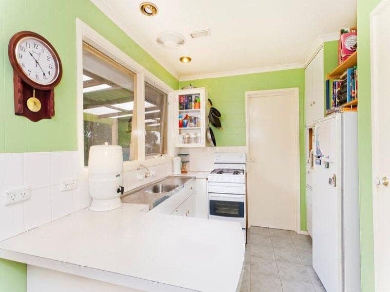 54 Balnagowan Avenue COLAC VIC, Colac - Thumbnail 2