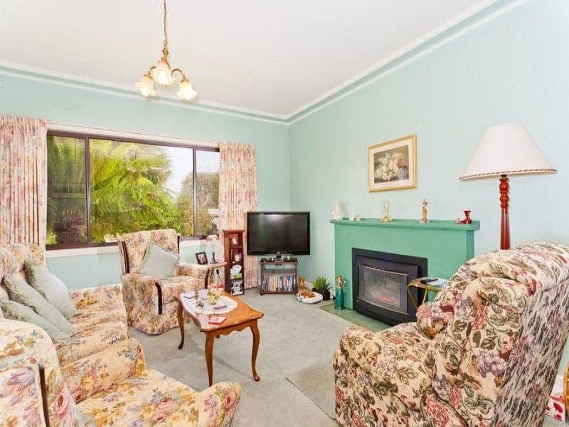 11 McAdam Crescent COLAC VIC, Colac - Thumbnail 2