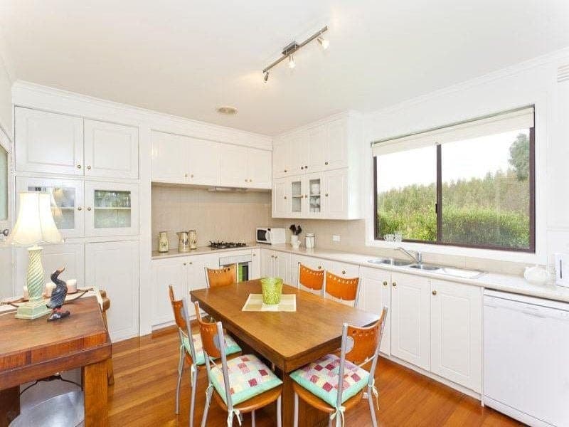399 Centre Road SIMPSON VIC, Simpson - Thumbnail 2