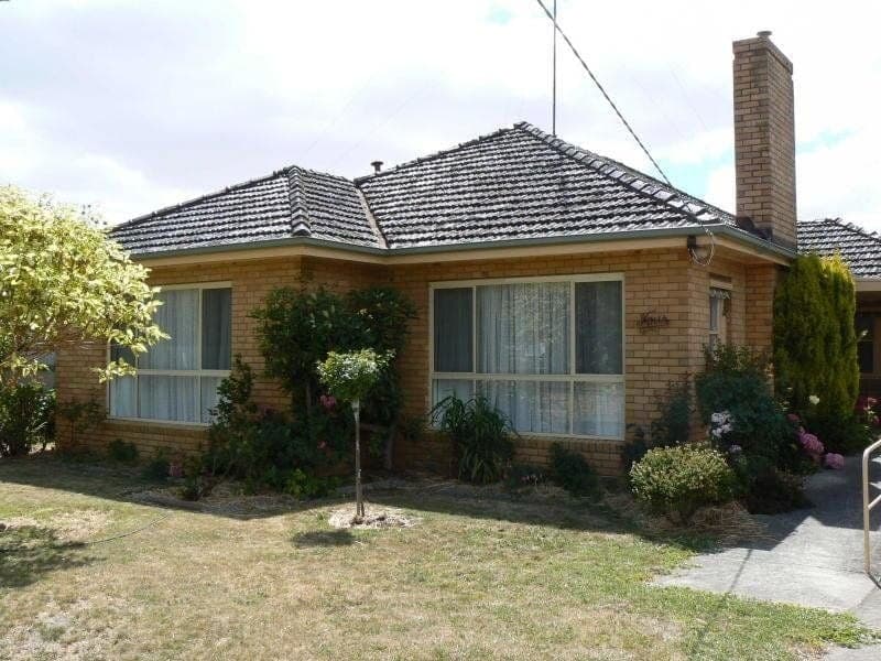 4 Airdrie Street COLAC VIC, Colac - Image 1