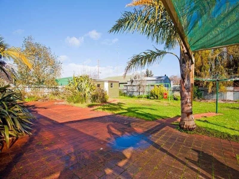 91 Gravesend Street COLAC VIC, Colac - Thumbnail 4