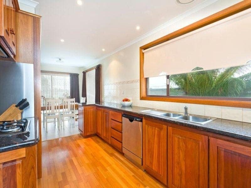 15 Elsinore Street COLAC VIC, Colac - Thumbnail 3