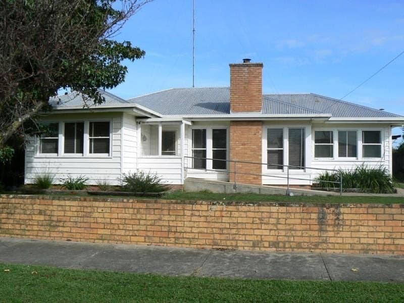 1 Pitt Street COLAC VIC, Colac - Image 1