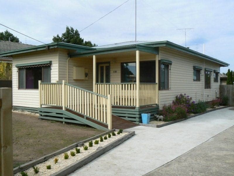 170 Hearn Street COLAC VIC, Colac - Image 1