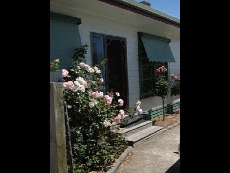 16 McKenzie Street COLAC VIC, Colac - Thumbnail 2
