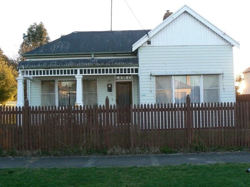 11 Thomas Street COLAC VIC, Colac - Image 1
