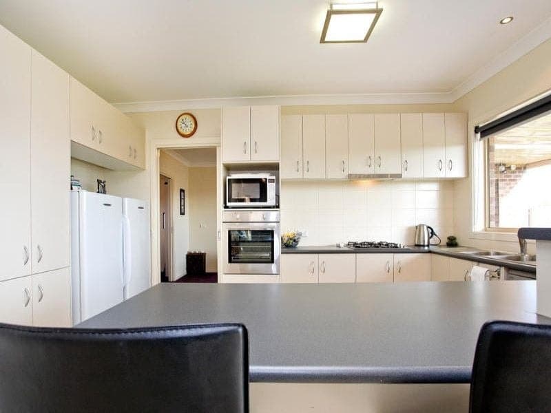 88 Polwarth Street Sth COLAC VIC, Sth Colac - Thumbnail 6