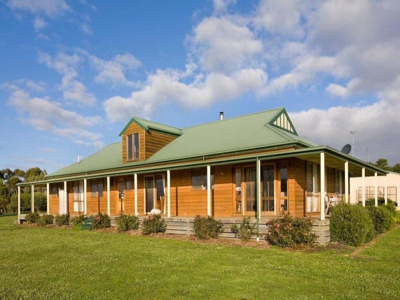 24 Egan Street COLAC VIC, Colac - Image 1