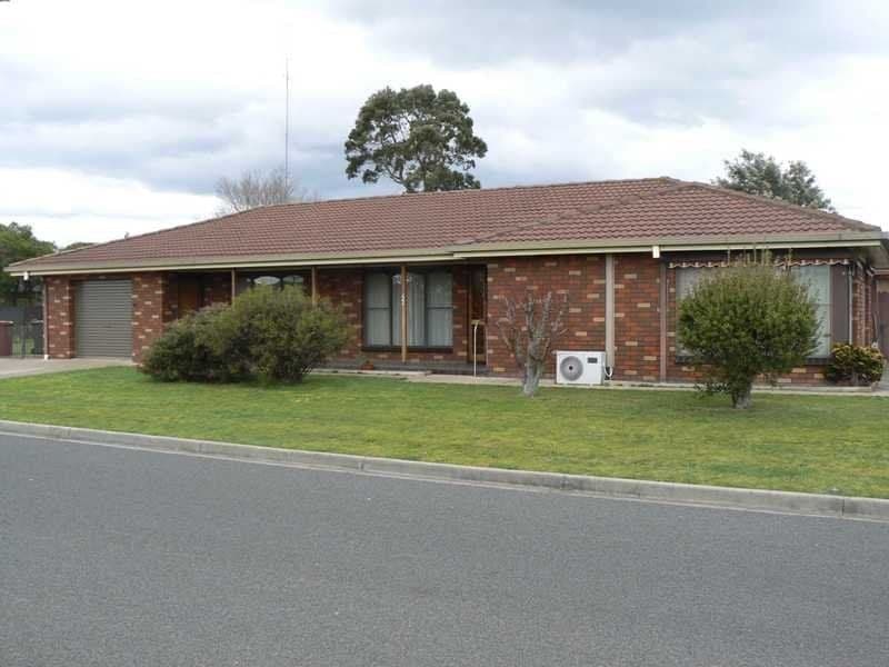 32 Begley Street COLAC VIC, Colac - Image 1