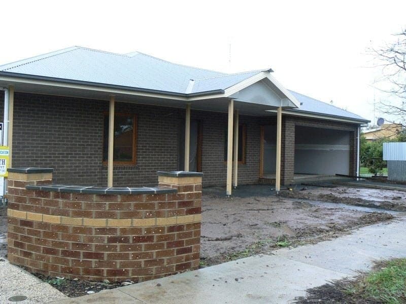 1/18-20 Ross Street COLAC VIC, Colac - Image 1