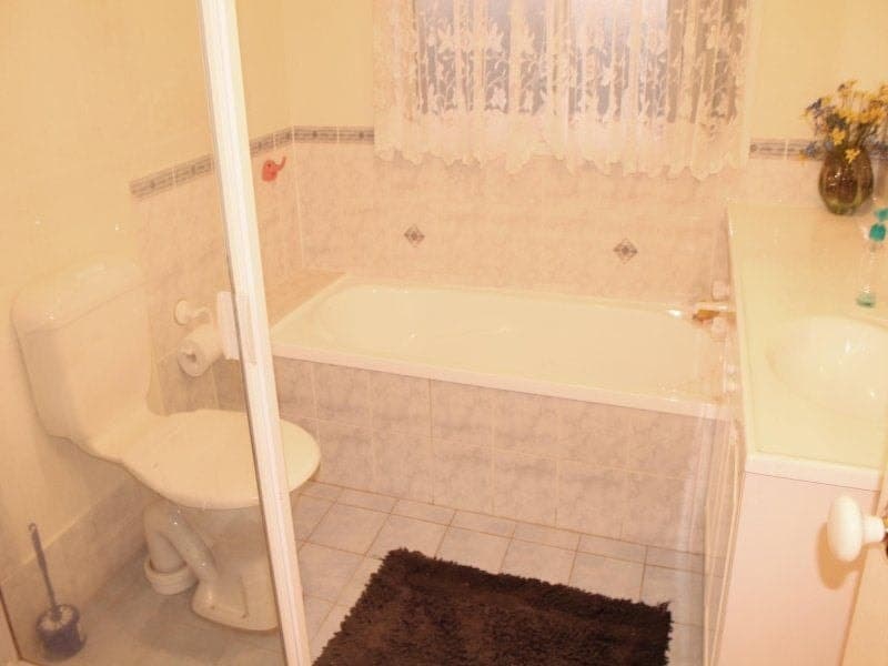 8 Coringle Place, Woodcroft - Thumbnail 4