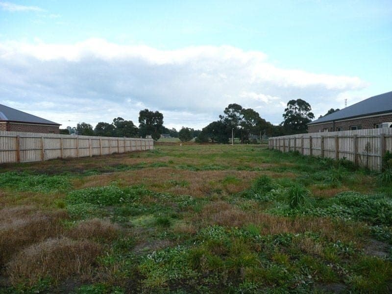 11/ Polwarth Street South COLAC VIC, South Colac - Image 1