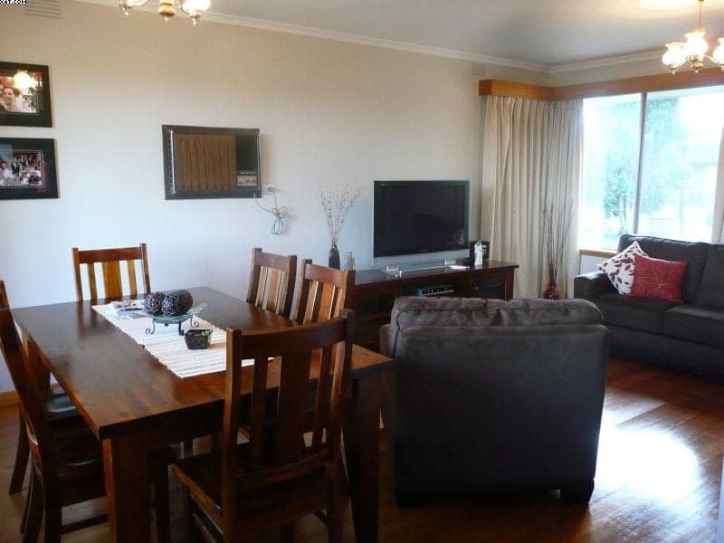 6 John Crescent COLAC VIC, Colac - Image 1