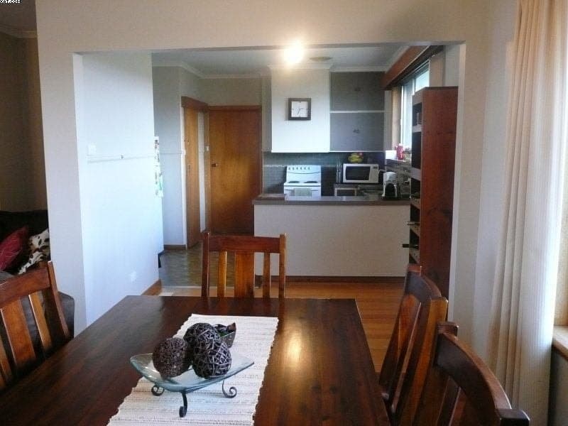 6 John Crescent COLAC VIC, Colac - Thumbnail 3