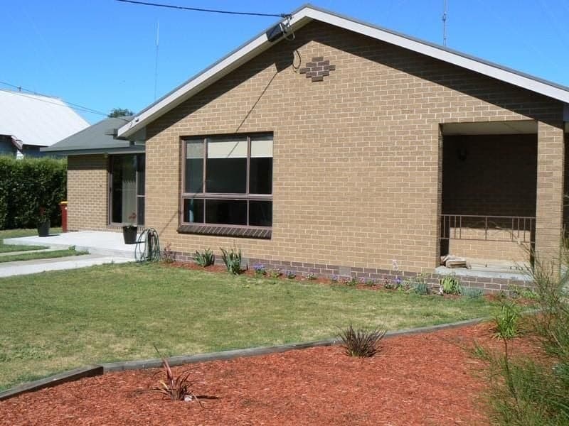33 Ross Street COLAC VIC, Colac - Thumbnail 3