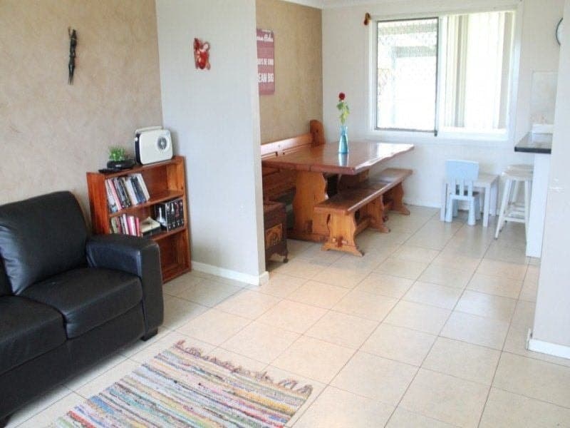8 Denbern Street, Dean Park - Thumbnail 5