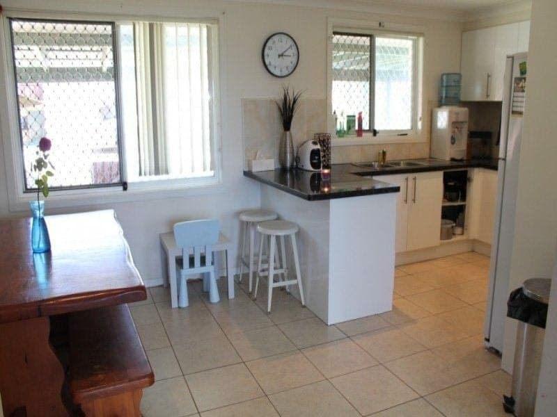 8 Denbern Street, Dean Park - Thumbnail 6