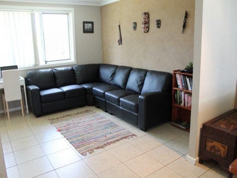 8 Denbern Street, Dean Park - Thumbnail 7